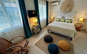 Cassis Centre Neuf 72 M2 Clim Et Place Privée